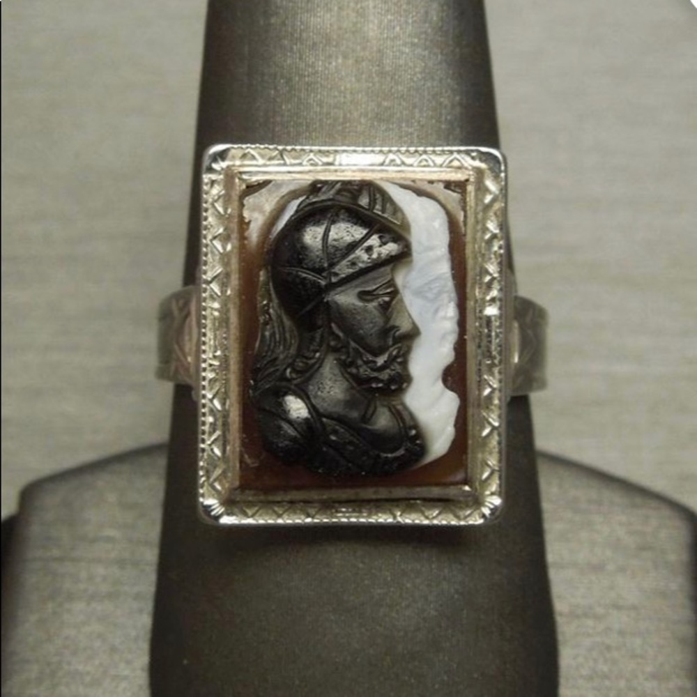 Real gold Rare  Roman soldiers cameos